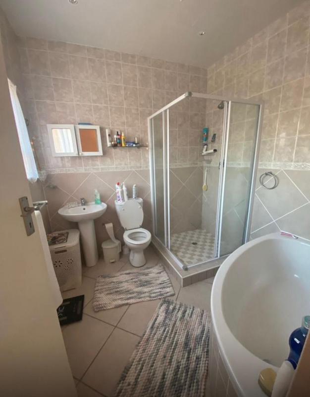 3 Bedroom Property for Sale in Reebok Western Cape